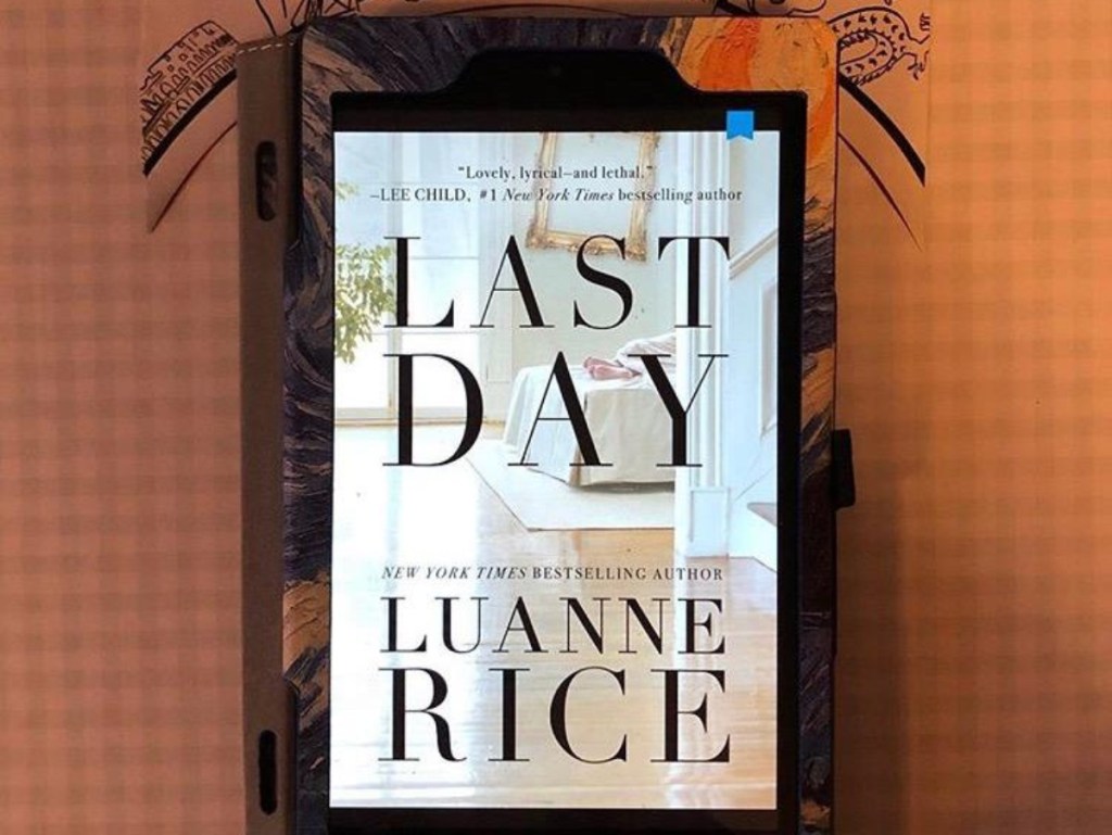 couverture du livre Last Day affichée sur l'écran du Kindle