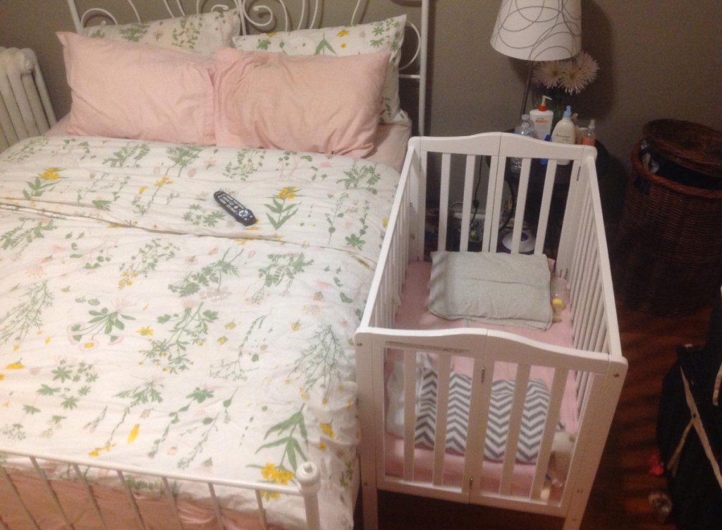 stanford mini folding crib with mattress