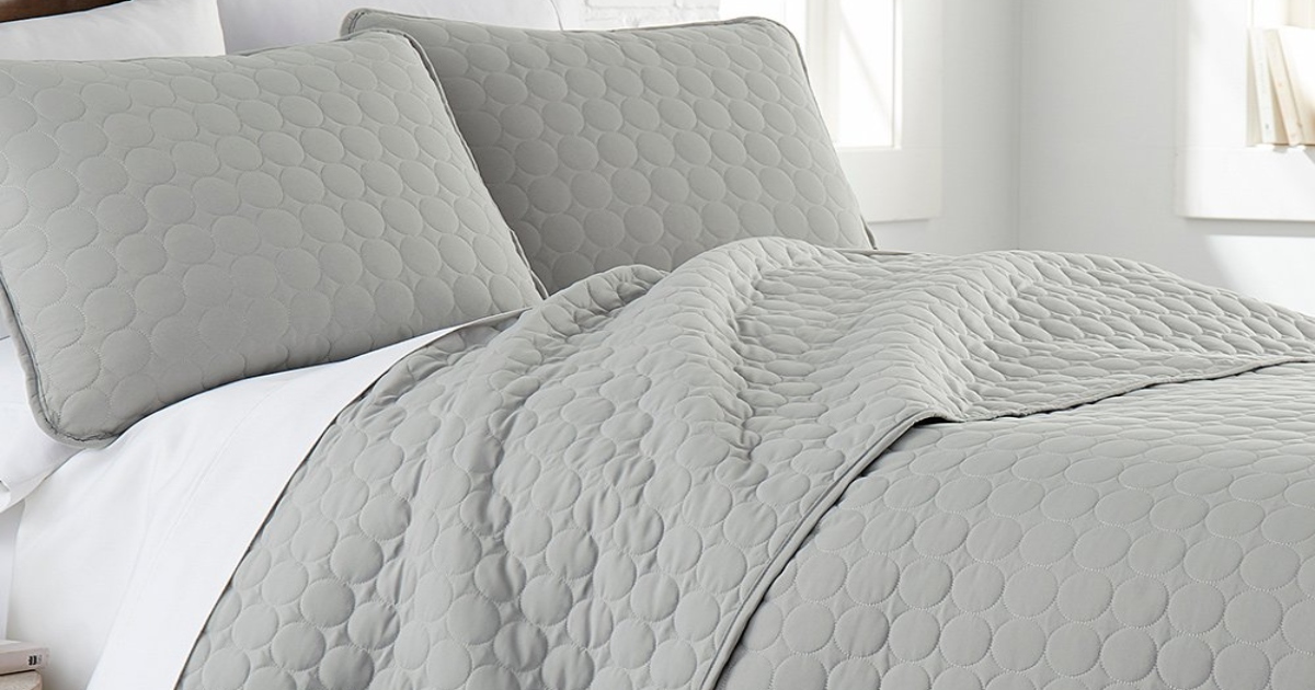 3-Piece Quilt Sets from $19.99 on 
