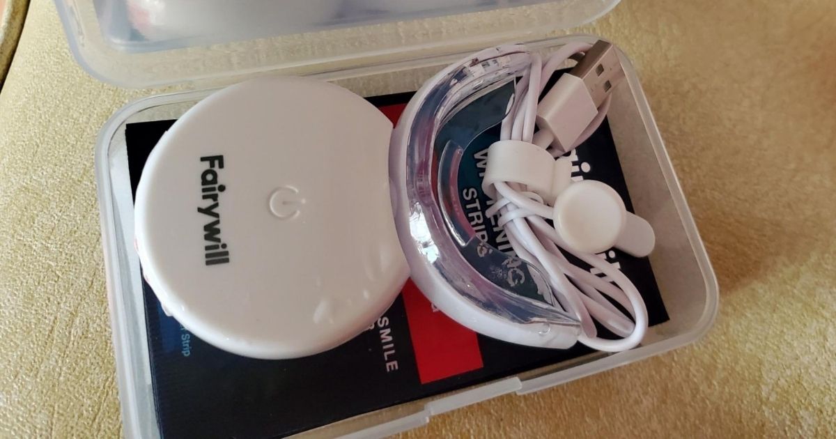Fairywill LED Whitening light in container