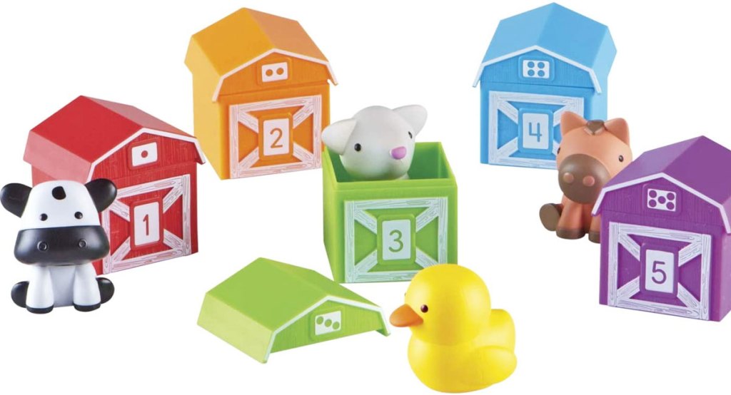 plastic kids multi-colored barn toys with plastic animals