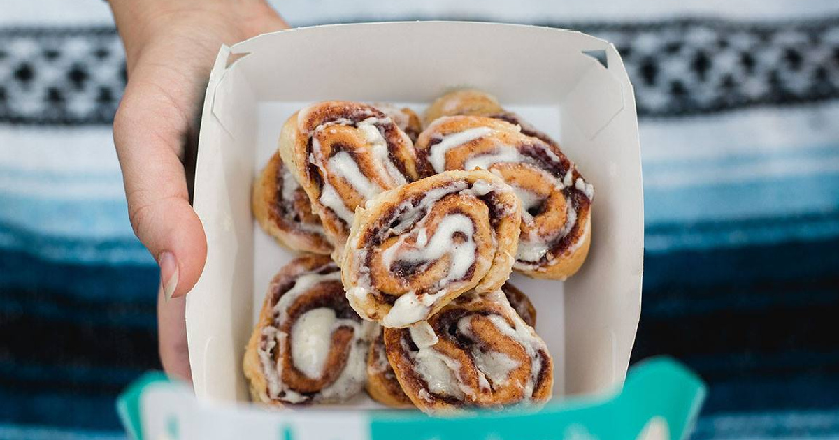 Cinnabon BOGO Free Offer Available NOW