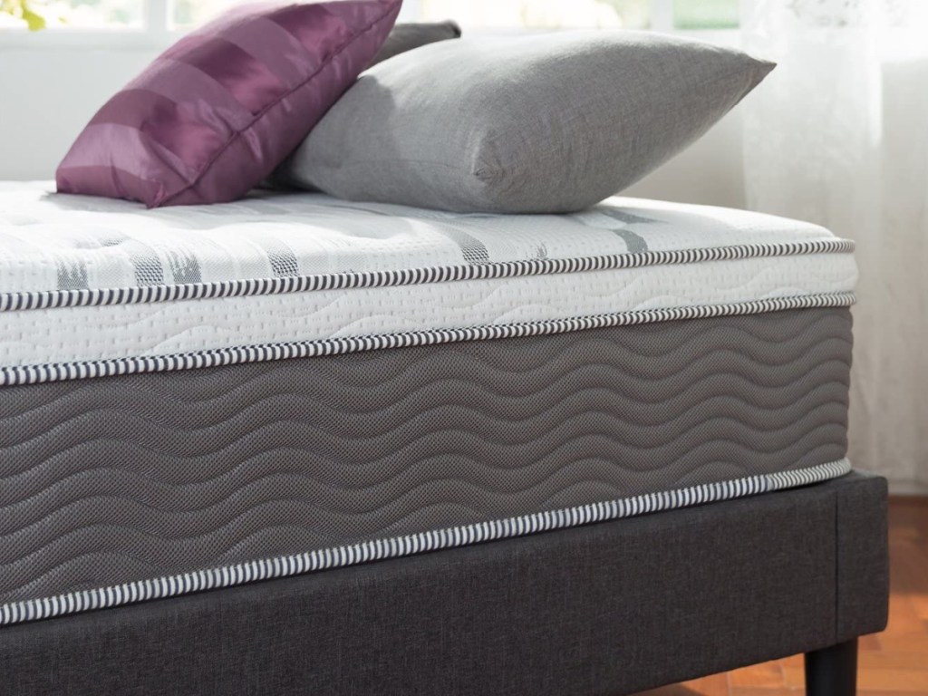 zinus 18 mattress frame queen