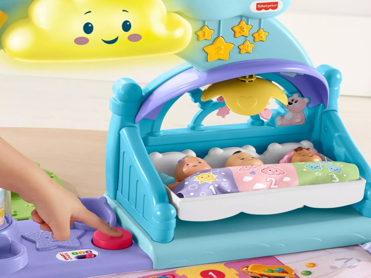 Fisher Price Little people Babies playset. Zoomed in on the babies on the right of the set