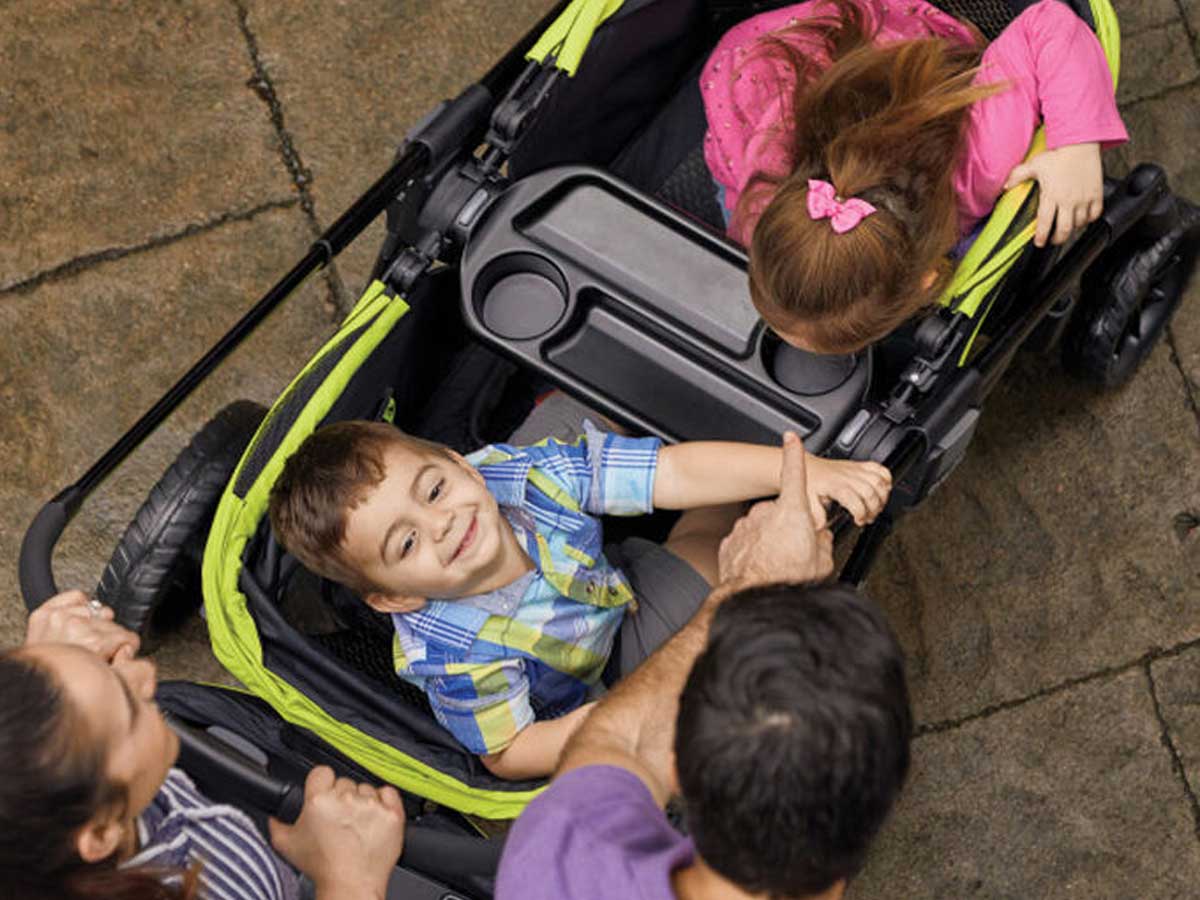 evenflo pivot explore