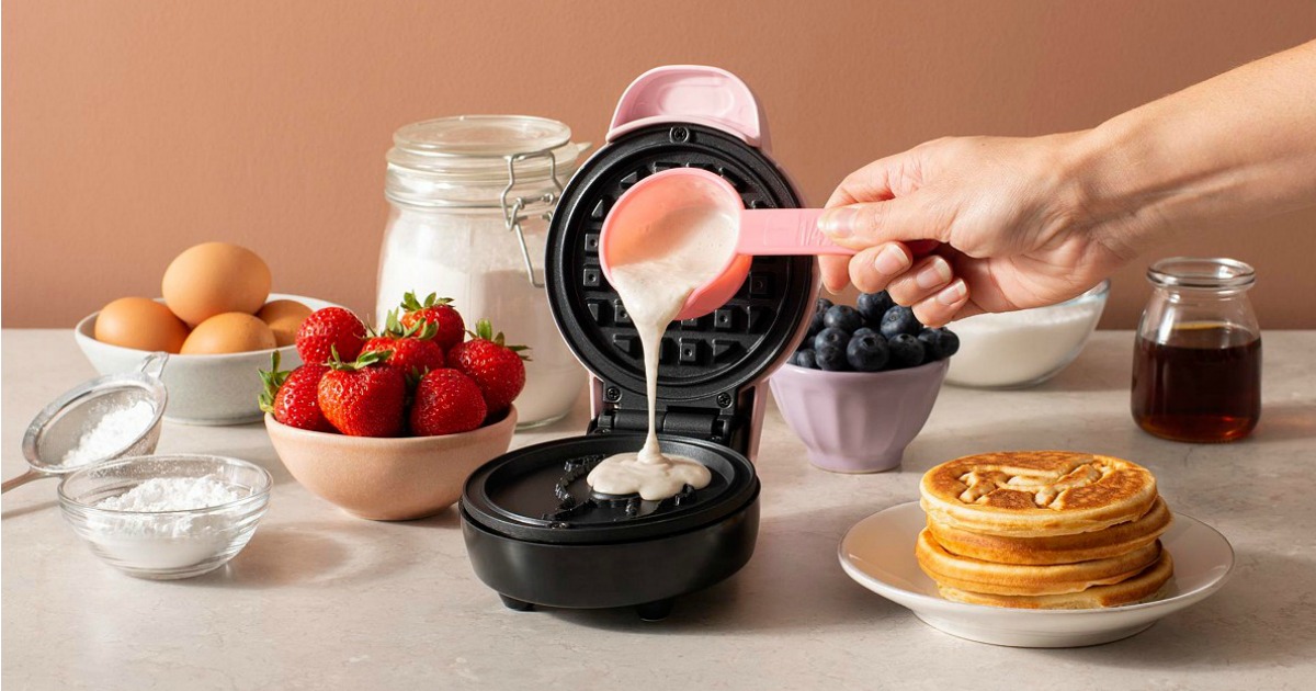 mini waffle maker bella