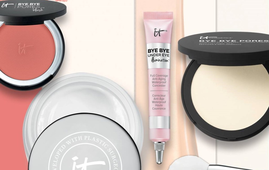 group of it cosmetics