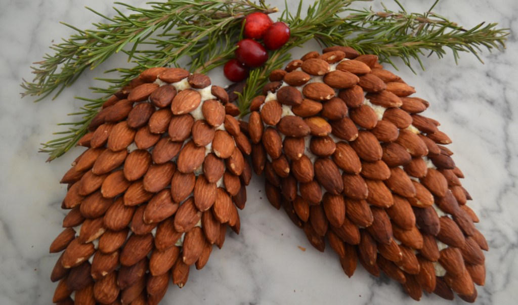 Pinecone Cheese Ball for the Holidays