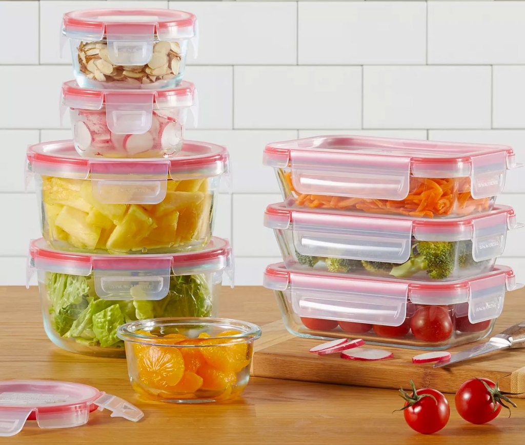 pyrex decorated food storage set