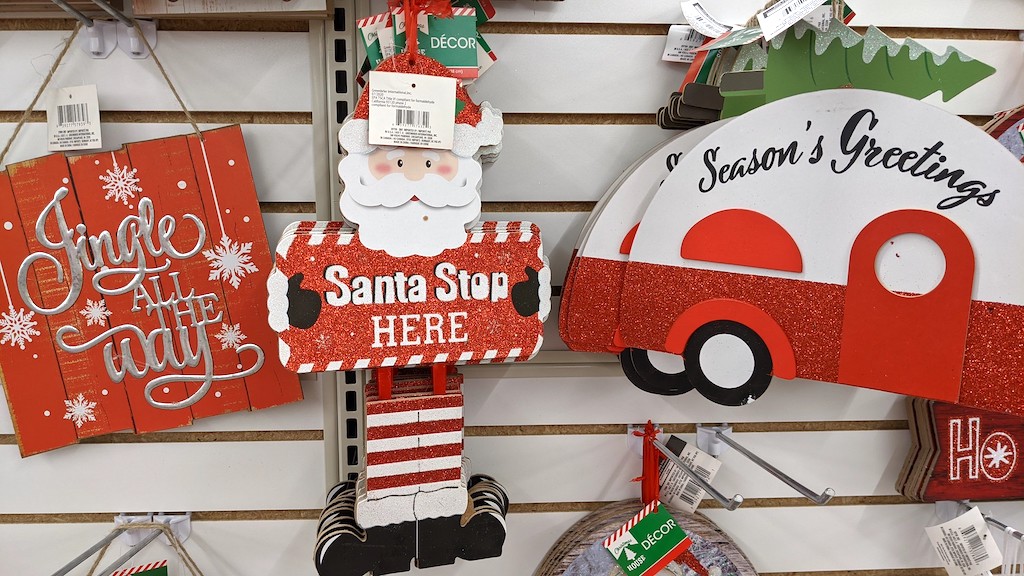 Best Dollar Tree Christmas Decorations to Buy in 2020 | Hip2Save