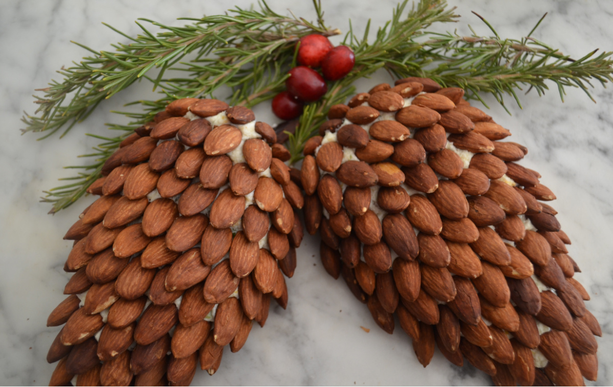Easy Pine Cone Cheese Ball Appetizer Using Almonds | Hip2Save