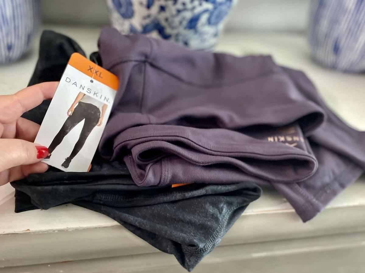 Costco Buys on Instagram: 🤩 These popular Danskin ladies leggings are on  sale at Costco! These 7/8 length leggings have side pockets at the hip and  are SO comfy! Grab them for