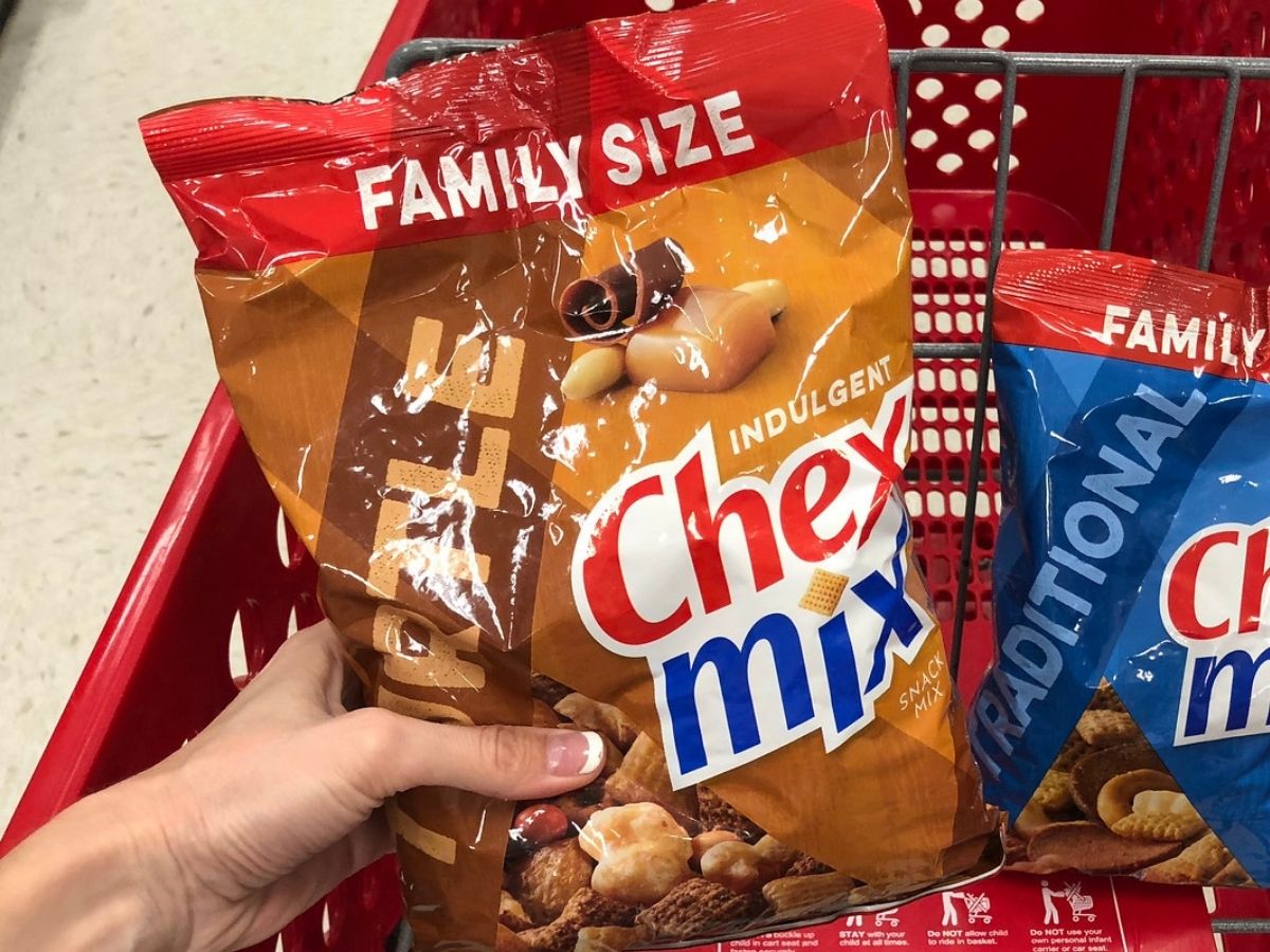 Chex Mix 14oz Family Size Turtle Snack Mix Only 2 75 Shipped On Amazon   Family Size Turtle Chex Mix 1 