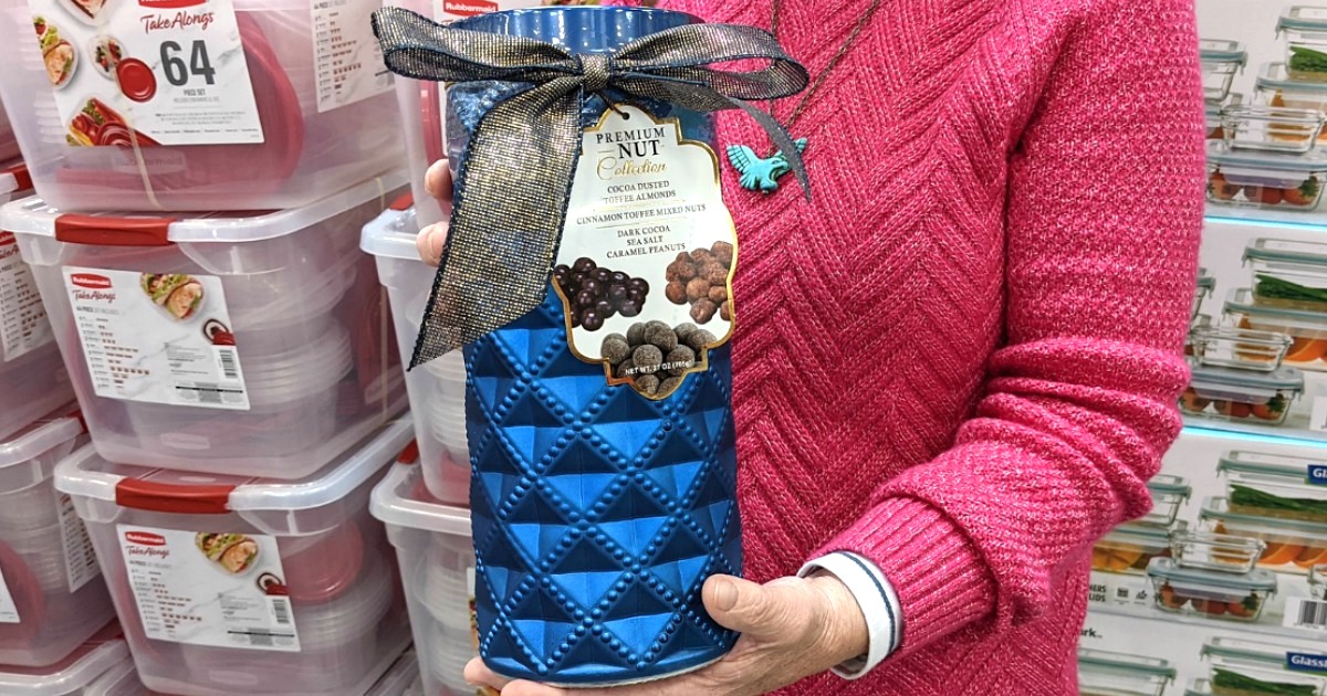 Tobins' tastes: giving back this holiday season with sam's club 17 Last Minute Gifts You Can Score at Sam's Club | Hip2Save