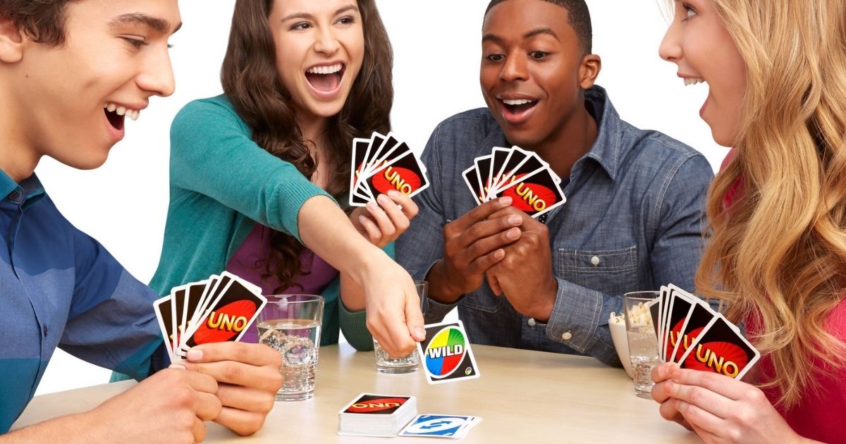 how to play uno with friends online