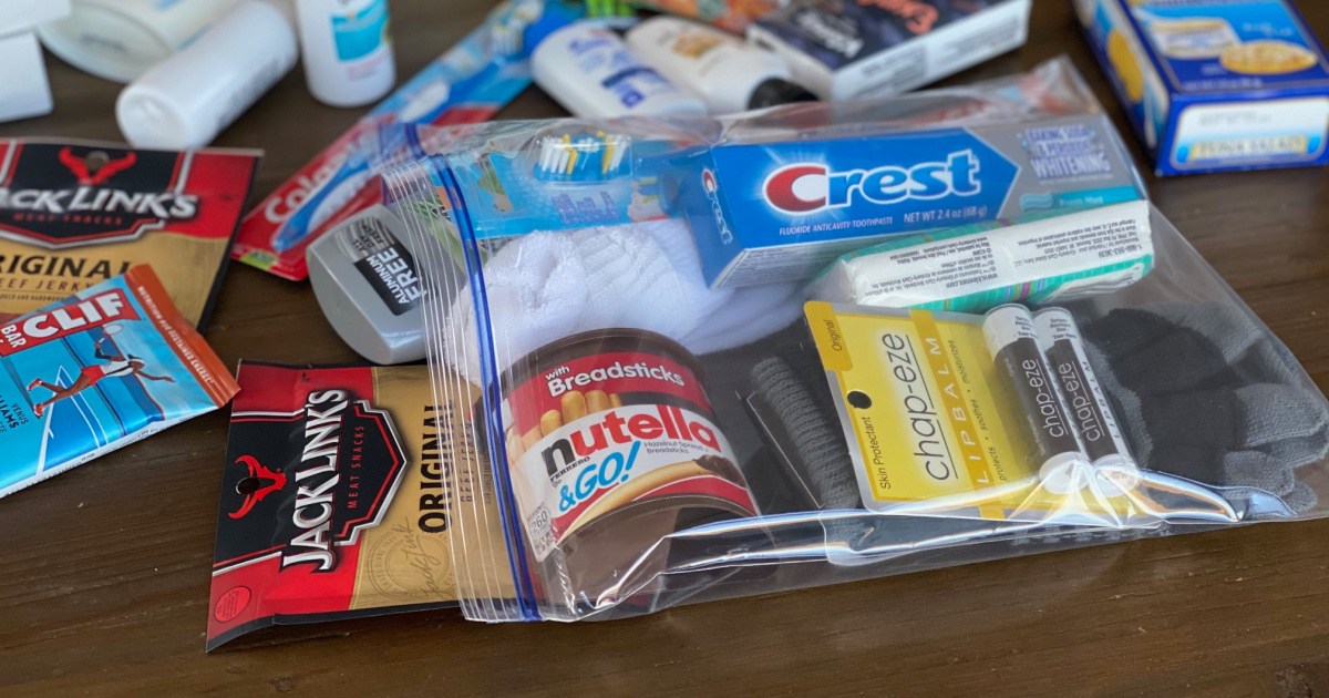 How to Make Blessing Bags to Give Back This Year