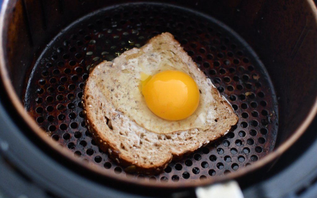 egg on toast