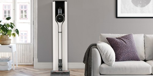 This New LG Cordless Vacuum Empties its Own Dustbin!