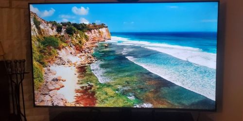 Hisense 55″ 4K UHD TV w/ Roku Just $269.99 Shipped for Costco Members