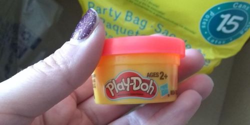 Play-Doh Mini Tubs 15-Count Party Bag Only $2.98 on Walmart.com (Regularly $6) | Valentine’s Day Idea