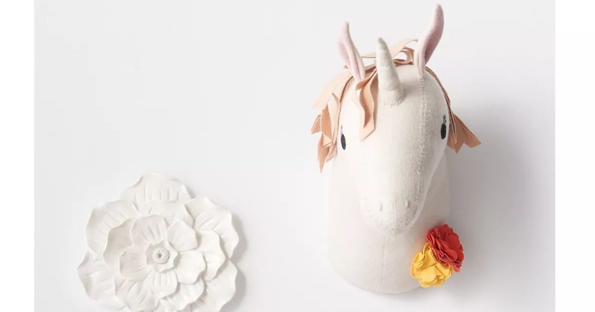 pillowfort wall decor