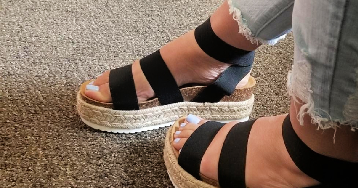 detergente encuentro robo HOT* Steve Madden Sandals Only $22 on Amazon (Regularly $70) | May Sell Out!
