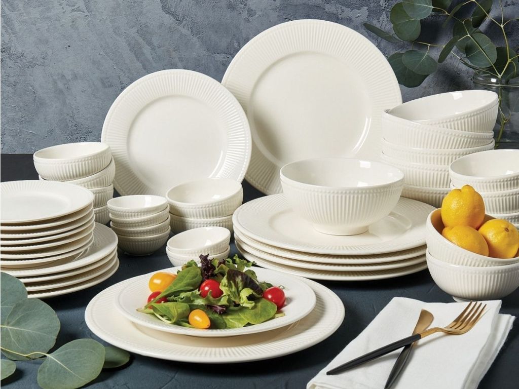 Tabletops Unlimited Dinnerware Sets
