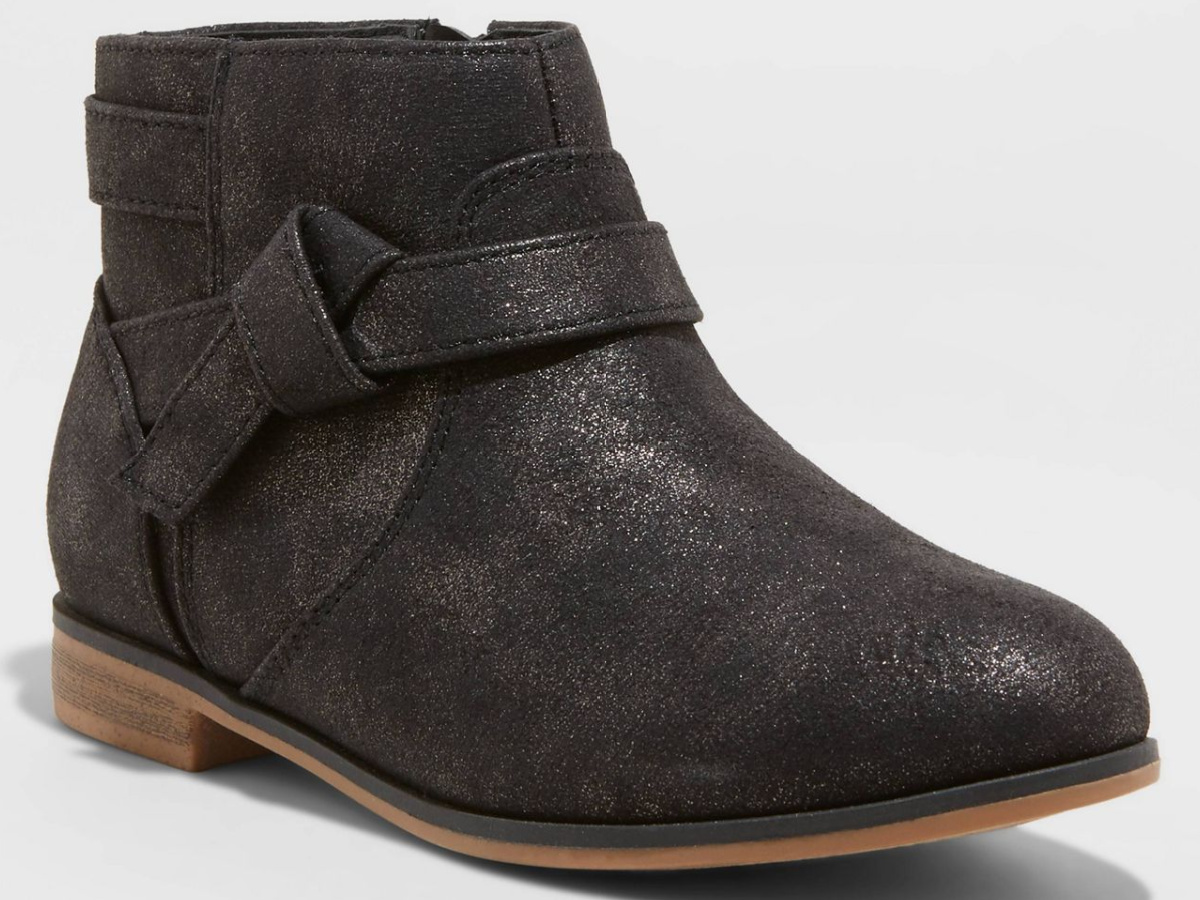 GO! 50% Off Shoes \u0026 Boots for the 