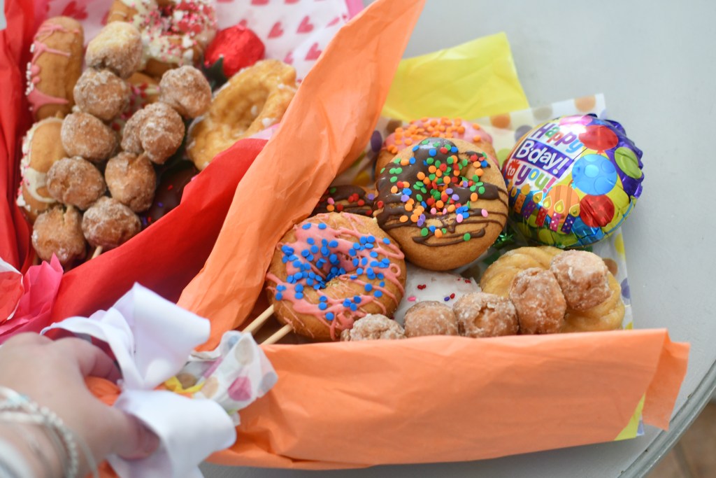 happy birthday bouquet using donuts