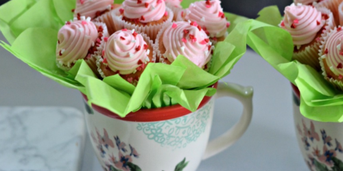 Make This Mini Cupcake Flower Bouquet in Under 15 Minutes
