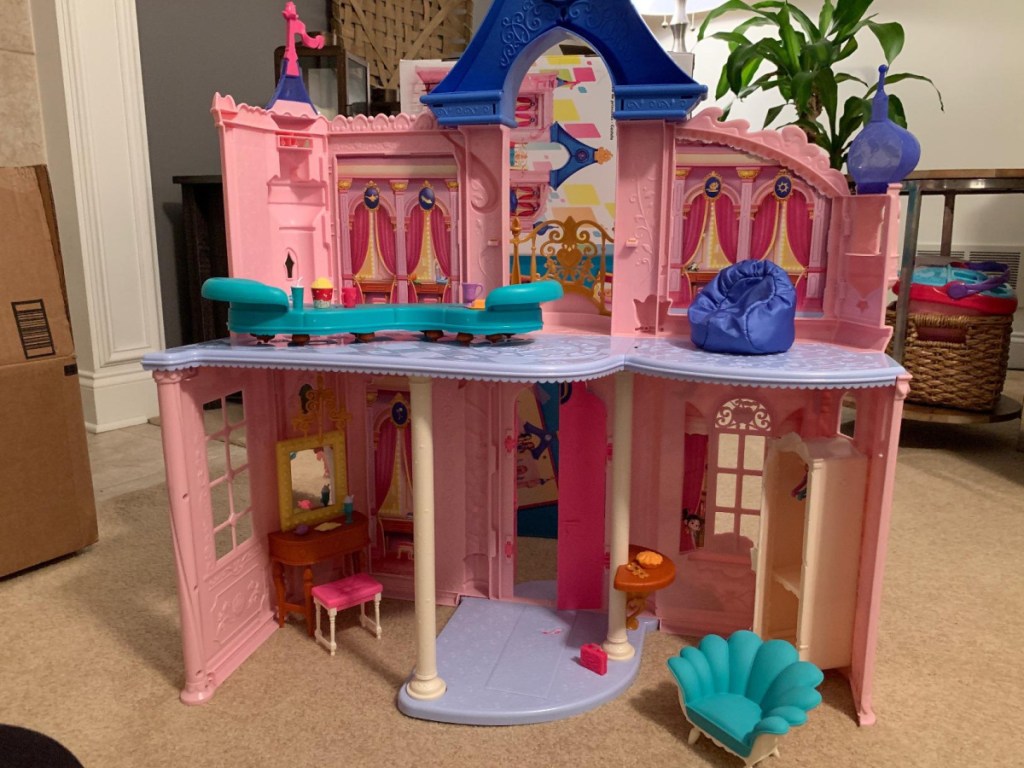 doll castle