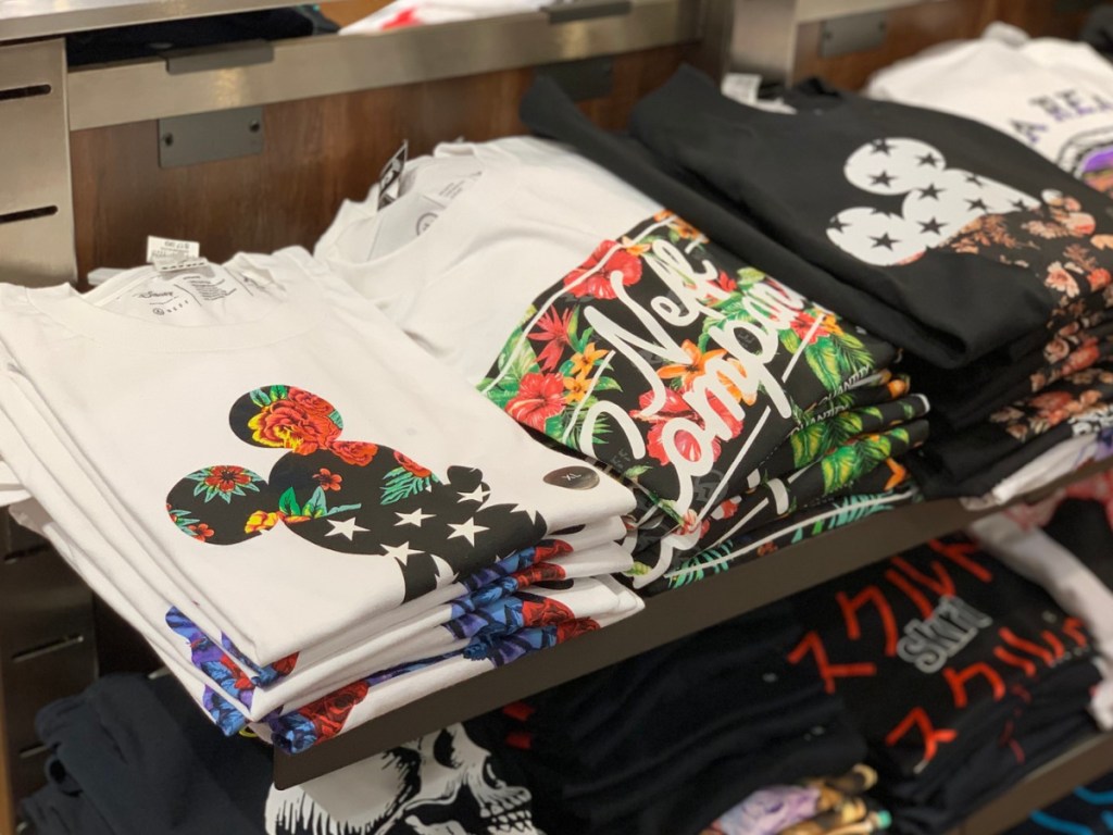women's graphic tees at tilly's