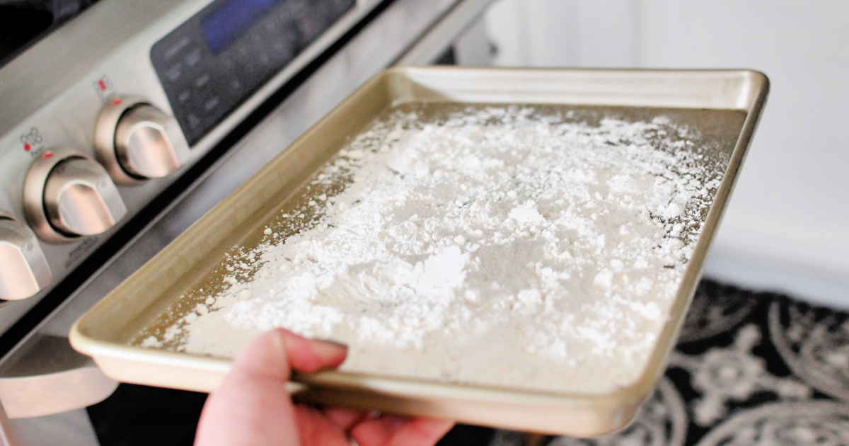 baking sheet with flour to bake