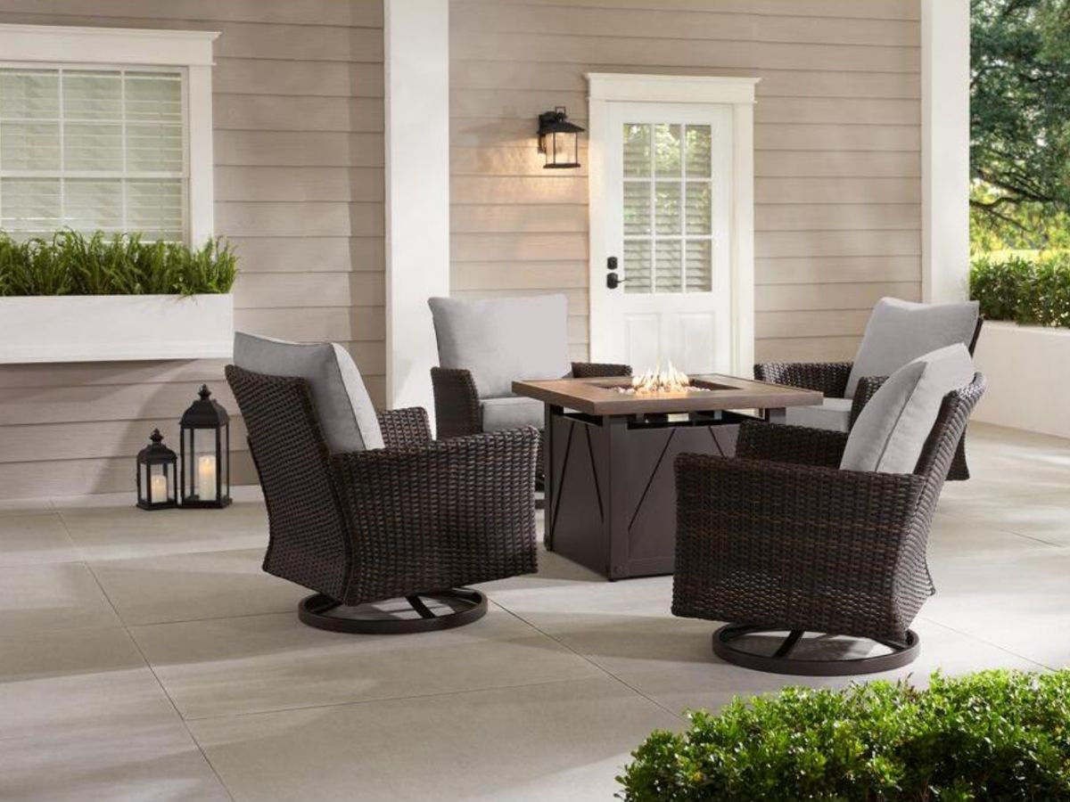 Hampton bay redwood outlet valley fire pit set