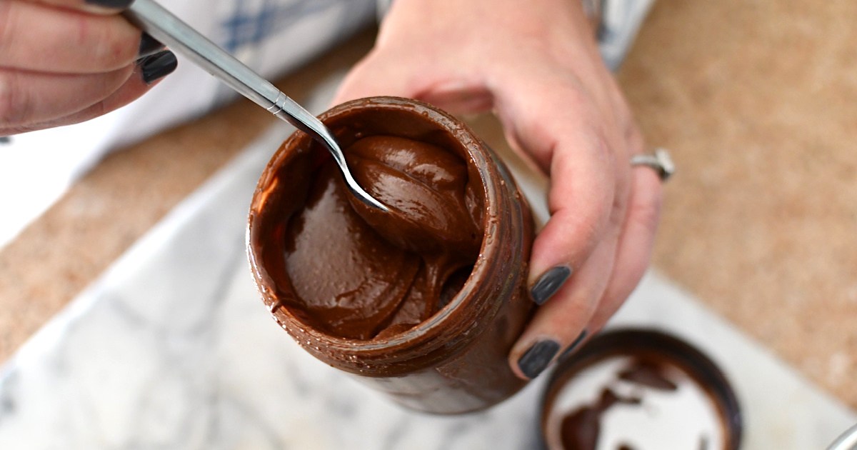 Copycat Nutella Chocolate Hazelnut Spread Recipe | Hip2Save