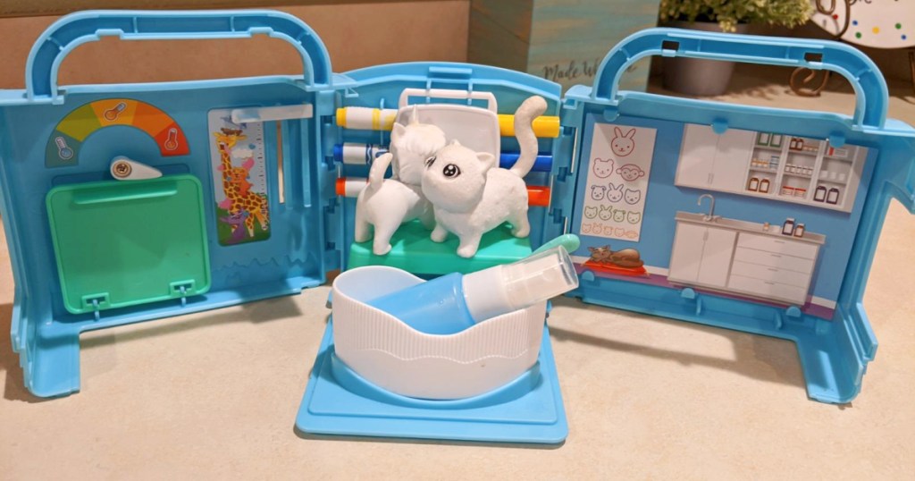 pet vet set toy