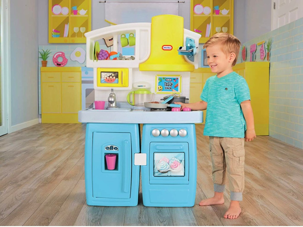 Little Tikes Tasty Jr. Bake 'N Share Kitchen Role Play Kitchen & Activity Set