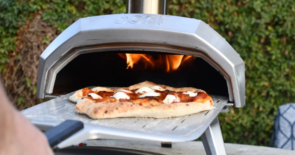 I Make Wood-Fired Pizza in 90 Seconds Using Ooni Pizza Oven!