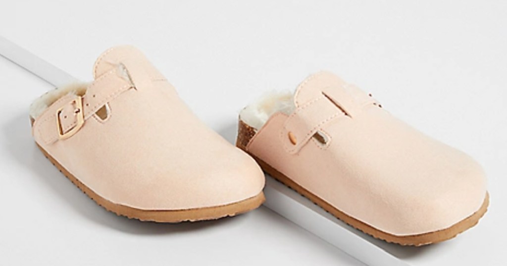 blush fur lined clogs