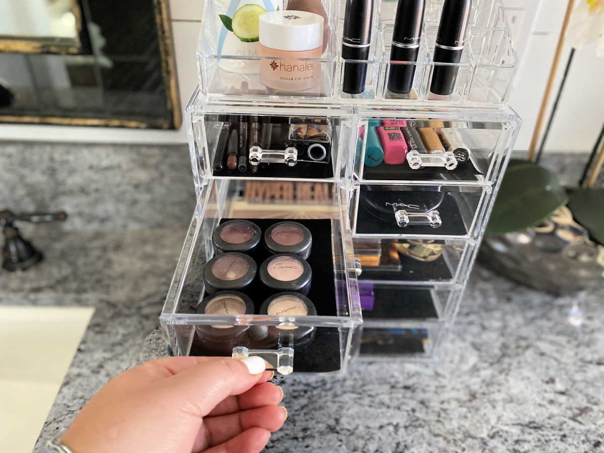 makeup organizer with black lined drawers 