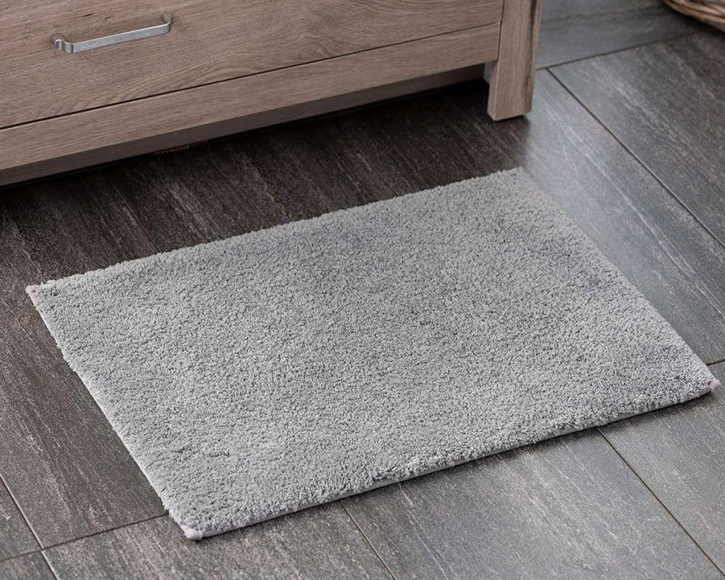 wellhome bath mat gray on floor