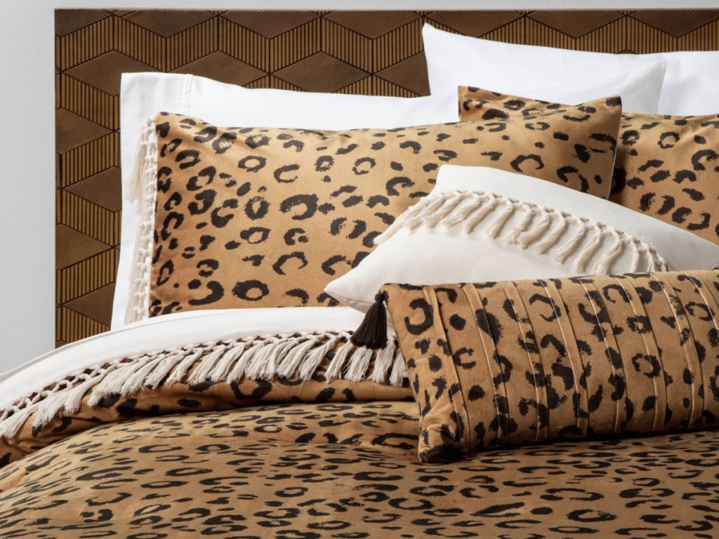 Opalhouse Cassina Leopard Velvet Comforter Set