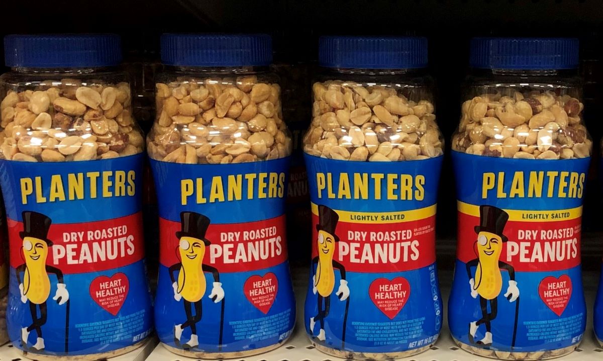 Huge Savings on Nuts! Planters Peanuts Just 2.25 Each at Walgreens