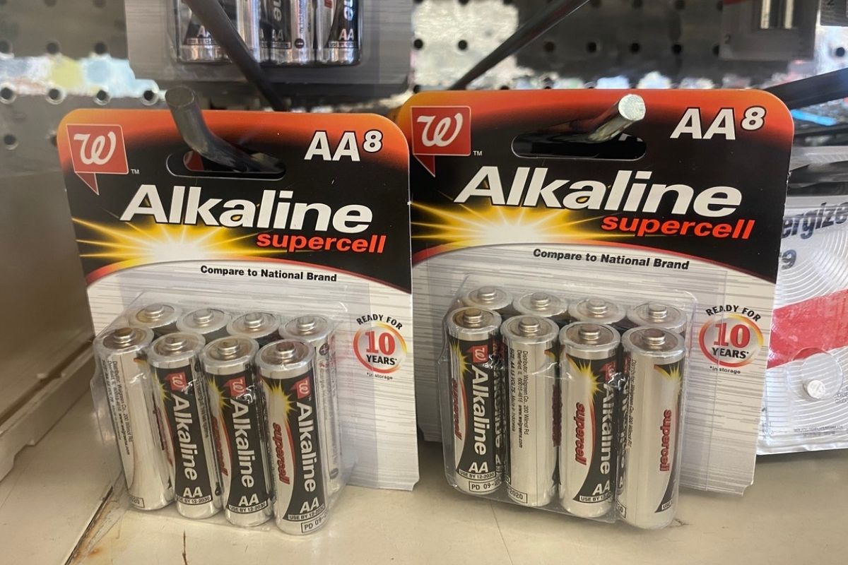 aa lithium batteries walgreens