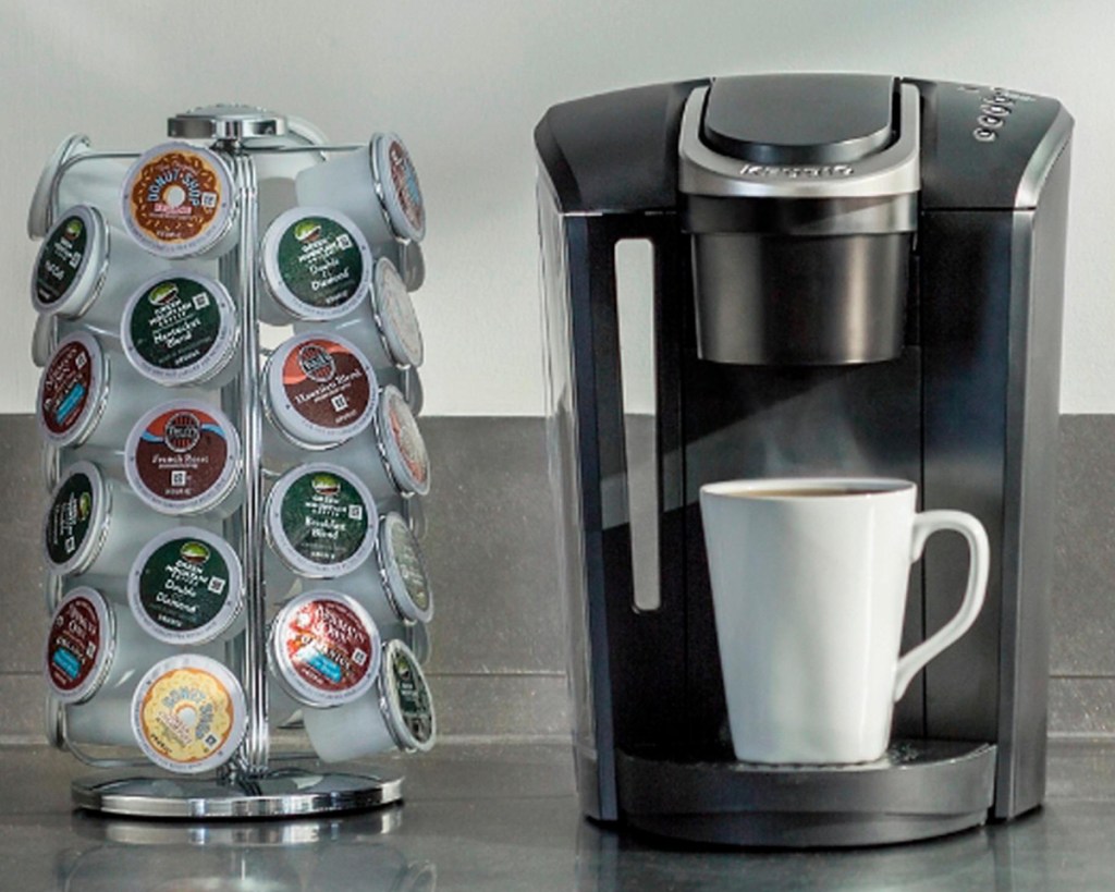 keurig coffee maker w/ pods