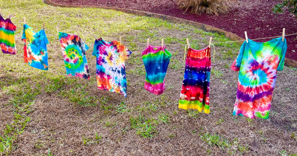 Tulip 15-Color Tie-Dye Kit Only $14 on Amazon | Makes 30 Projects!