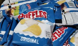 Ruffles Chips 40-Pack Only $9.58 Shipped on Amazon (Just 24¢ Per Bag!)