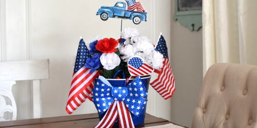 How to Throw a 4th of July Party on the Cheap By Using $1.25 Dollar Tree Decorations!