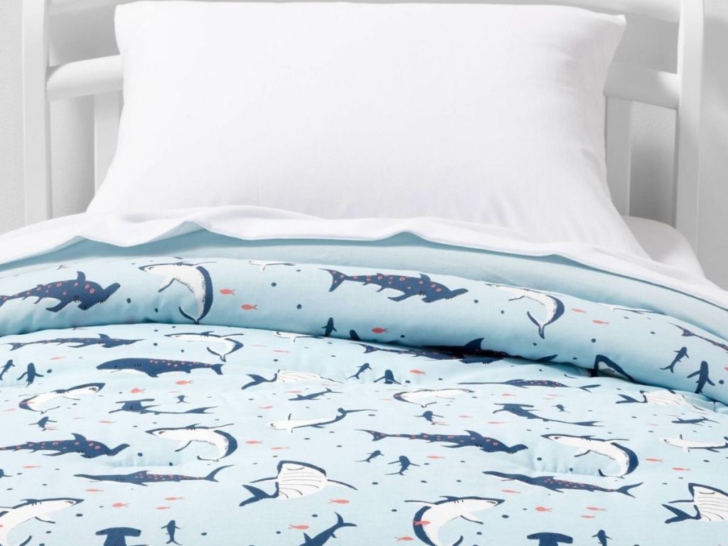 shark comforter