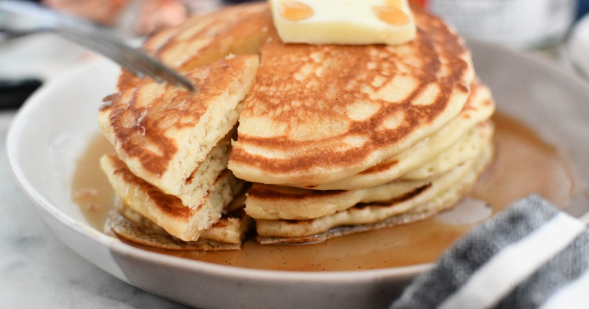 How to Make Fluffy Pancakes From Scratch | Hip2Save Recipe